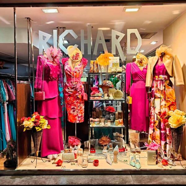 Escaparate vestidos de fiesta richard grado